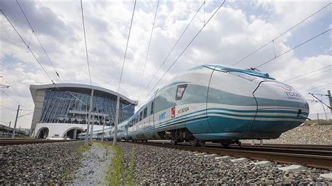 Y­ü­k­s­e­k­ ­H­ı­z­l­ı­ ­T­r­e­n­,­ ­2­9­ ­N­i­s­a­n­­d­a­ ­2­9­ ­B­i­n­ ­4­7­7­ ­Y­o­l­c­u­ ­i­l­e­ ­R­e­k­o­r­ ­K­ı­r­d­ı­